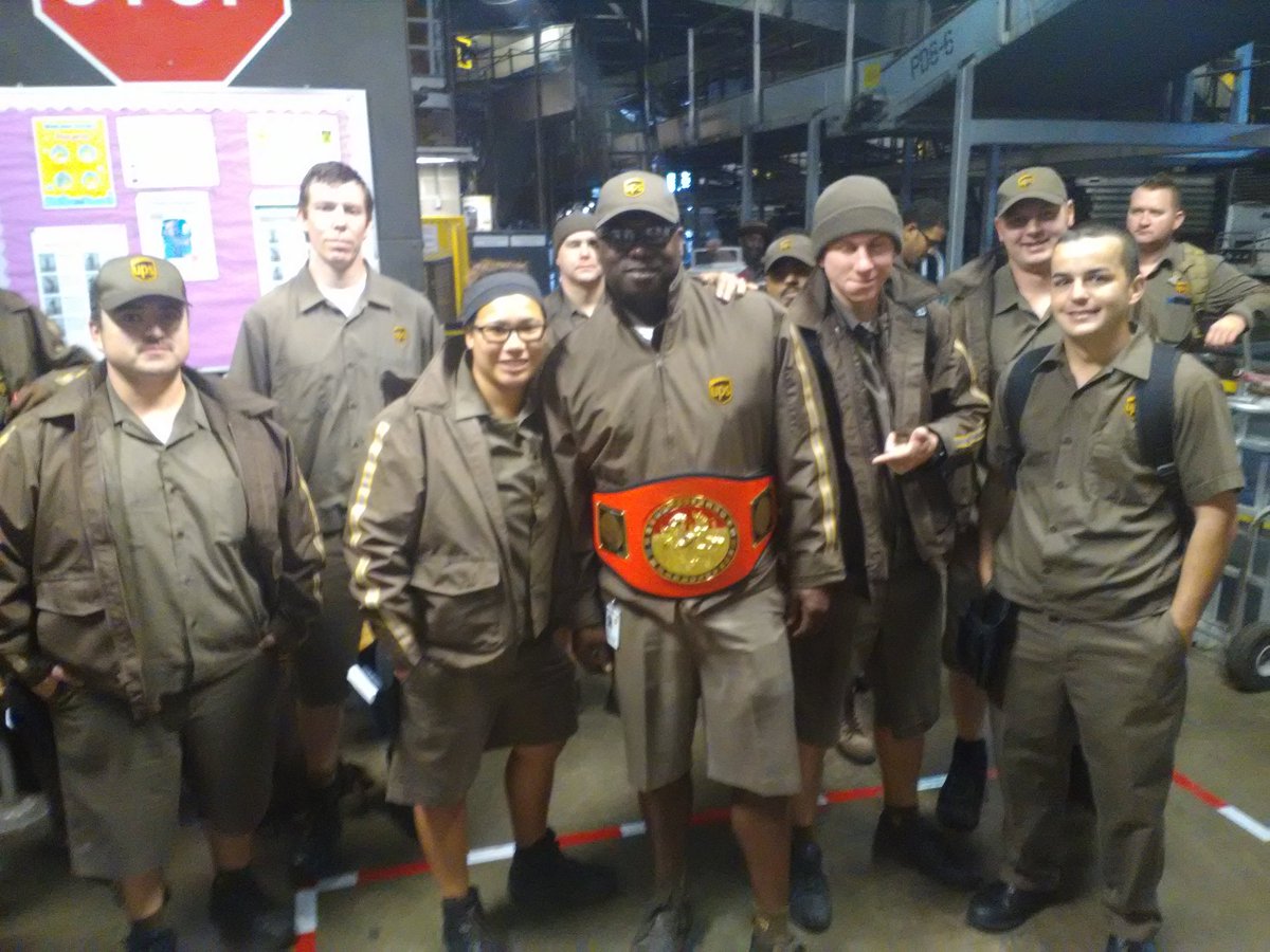 RobertBS1982's tweet photo. Sweetwater Division Aldine Driver of the Day Dexter Davis 33 years of service https://t.co/c7SuM5LJLG