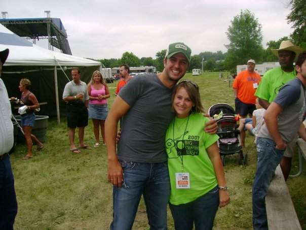 LindsayONeill's tweet photo. THROWBACK PHOTO My very first BIG COUNTRY BASH! Luke Bryan literally had one hit! #HasHadAFewSince #soyoung #thebashisback https://t.co/oabi5DILgx