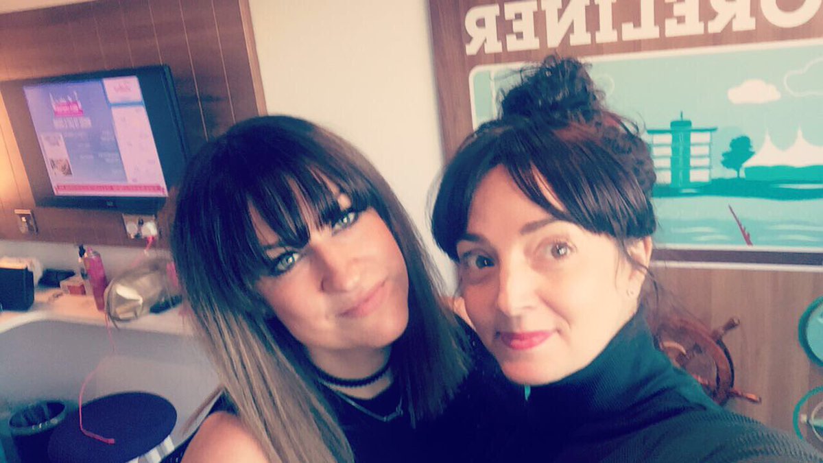 mrsemmaidle's tweet photo. Let's do it butlins! #butlins #butlinsbigweekends #bognor #ibizalegends #butlinsbigweekend @trudiepud https://t.co/gesXQLXdFy