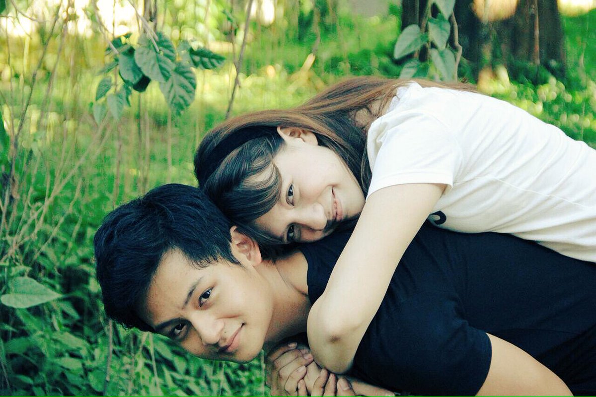 cassandrasleee's tweet photo. Wait for Majalah HighEndTeen (het) Love n Peace Edition ❤️In February. 8 pages Exclusive Interview n Photoshoot w me n @RandyMartin98 https://t.co/wpmq0WMQVs