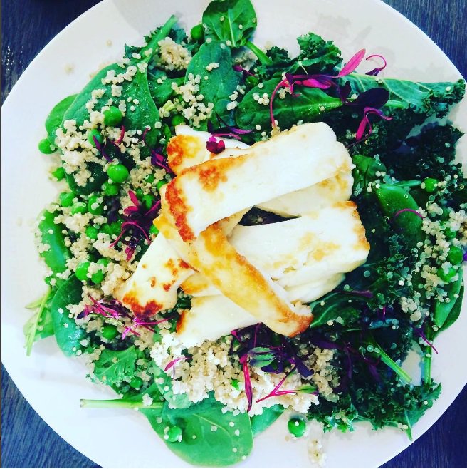 SpringGreenLDN's tweet image. Yummy Friday Feeling - today's lunch: Botanical Garden Salad + Halloumi #hbloggers #foodie #healthy #delicious #eatbeautifully #lunch
