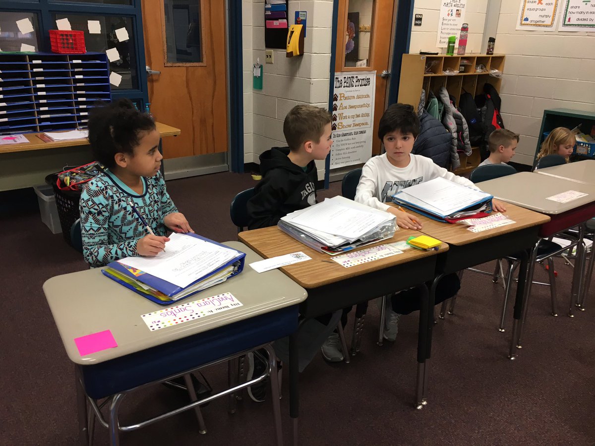 SharpInRm511's tweet photo. Engineers from Mrs. Woyshner's class are brainstorming ideas for their magnet missions. @woysh503 @DemicheleErica https://t.co/gHKCZBzONU