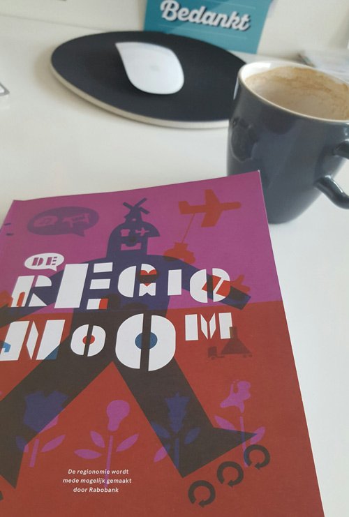 EsthersImpuls's tweet photo. Ik kan dit boekje maar niet wegleggen.. Prachtige verhalen, erg inspirerend. Dank @RaboMSS (en wat mooi opgemaakt @studioeigenmerk) https://t.co/VdYu7CyDxw