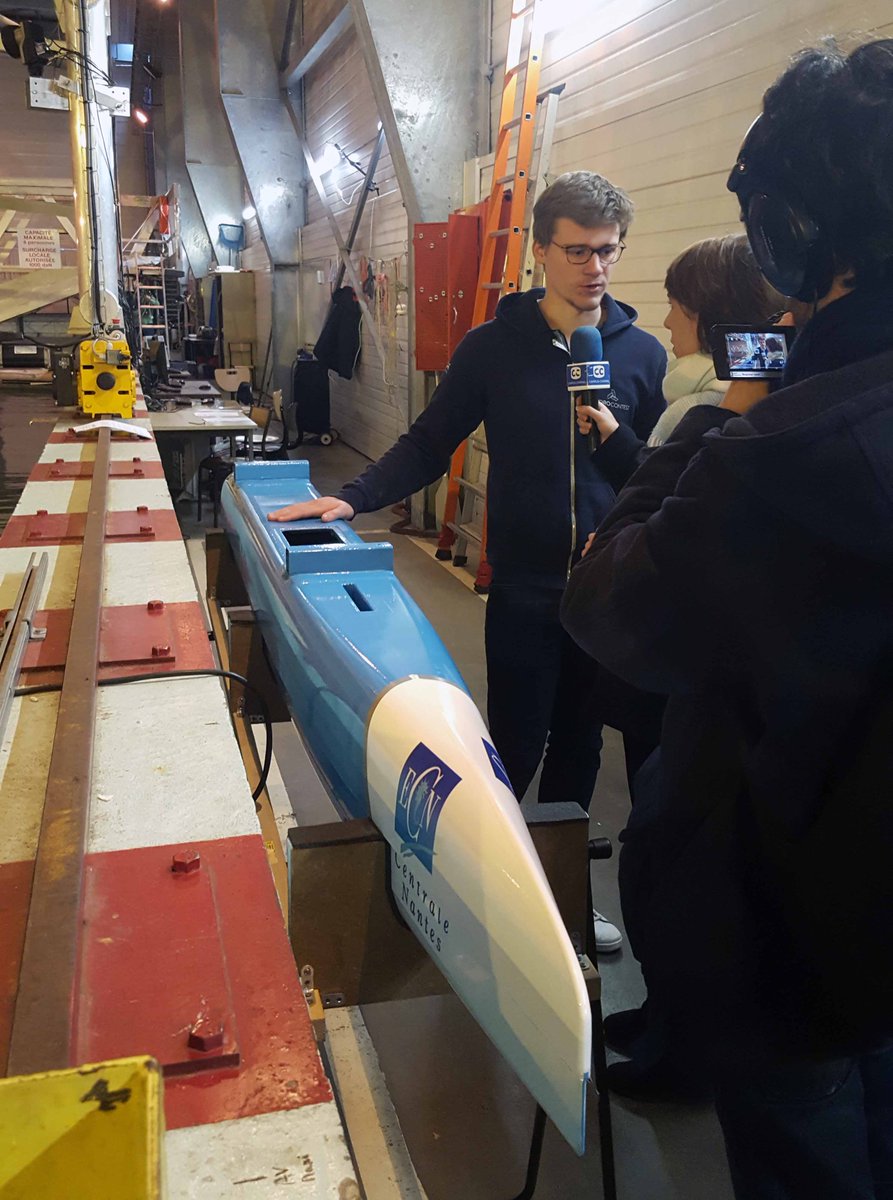 CN_Hydro's tweet photo. Hier on parlait d'#Hydrocontest à @CampusChannel autour des bassins de l'@CentraleNantes ! 🎥 🚤Hâte de voir le résultat ! 🎬 #HydroSpirit #CNH https://t.co/IN5cqwljqS