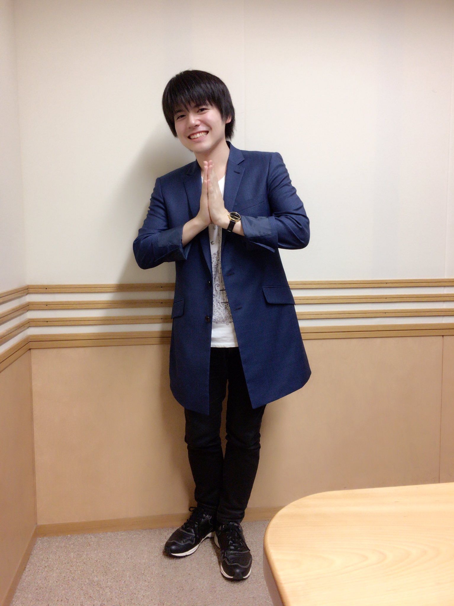 内田雄馬　パーカー　未開封 hq720.jpg?sqp=-