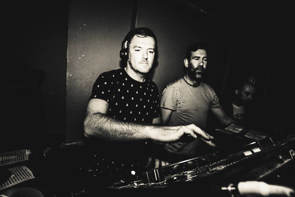 Horse & Groom tweet media