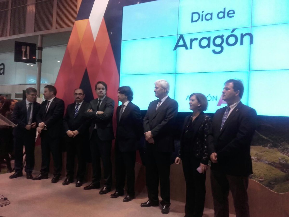 Hoy es el Dia de Aragón en #Fitur2017 os esperamos para informaros turisticamente de esta parte de España #AragonFitur17