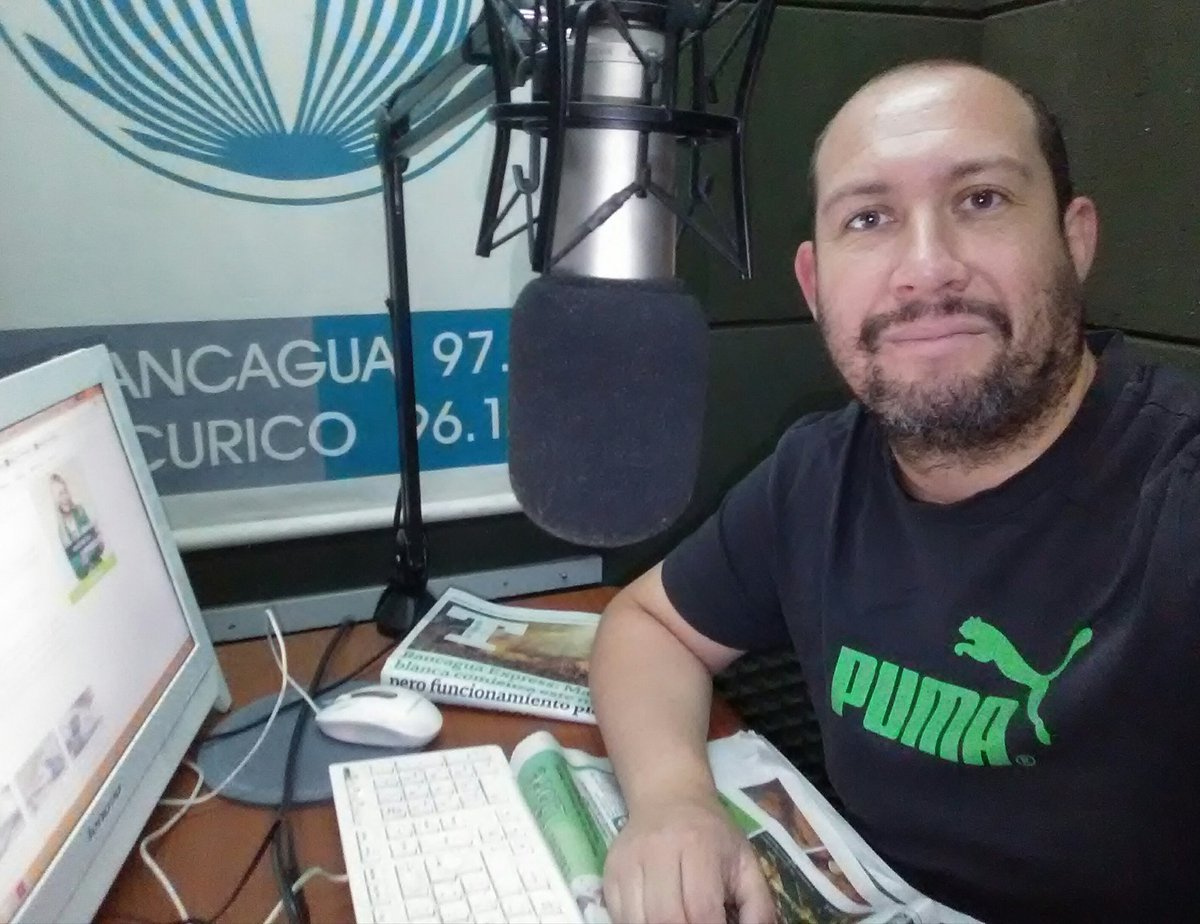 PrimordialFM's tweet photo. Ya está @SrRocko en #ExpressAM por la 97.9 #Rancagua y https://t.co/SJ3GchsTcq https://t.co/2UqjGxNV2s