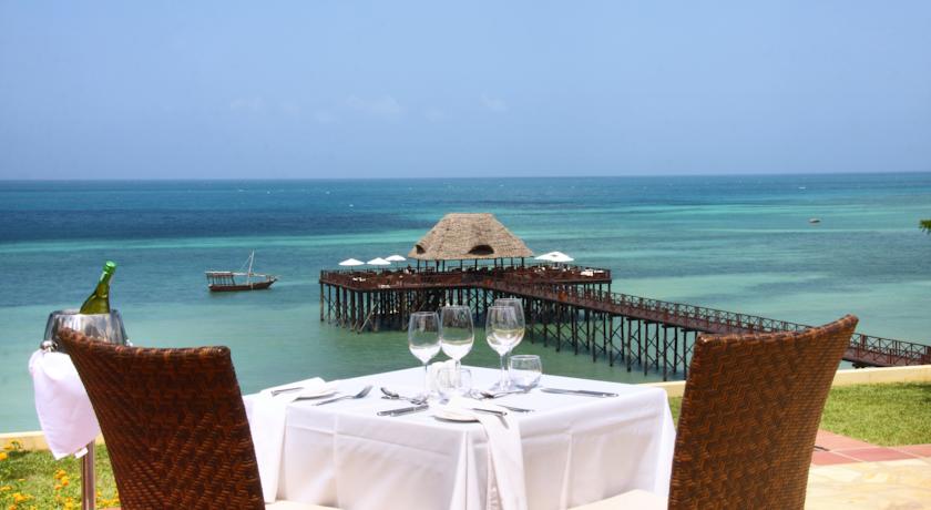 Sea Cliff Zanzibar tweet media