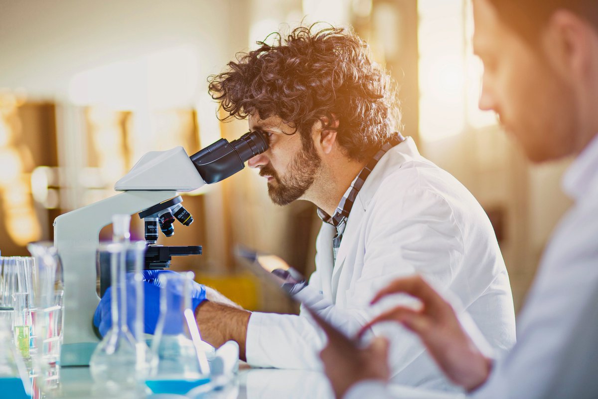 EU_Commission's tweet image. 15 experts selected to advise @EU_Commission in strengthening its support for breakthrough innovation under #H2020: europa.eu/!TM64Fn