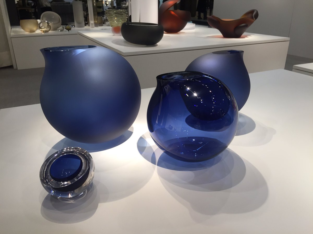 AliceHLDN's tweet photo. Anna Torfs never fails to create new, beautiful colours to her ever expanding collection #stunning https://t.co/RckeOaqzqo