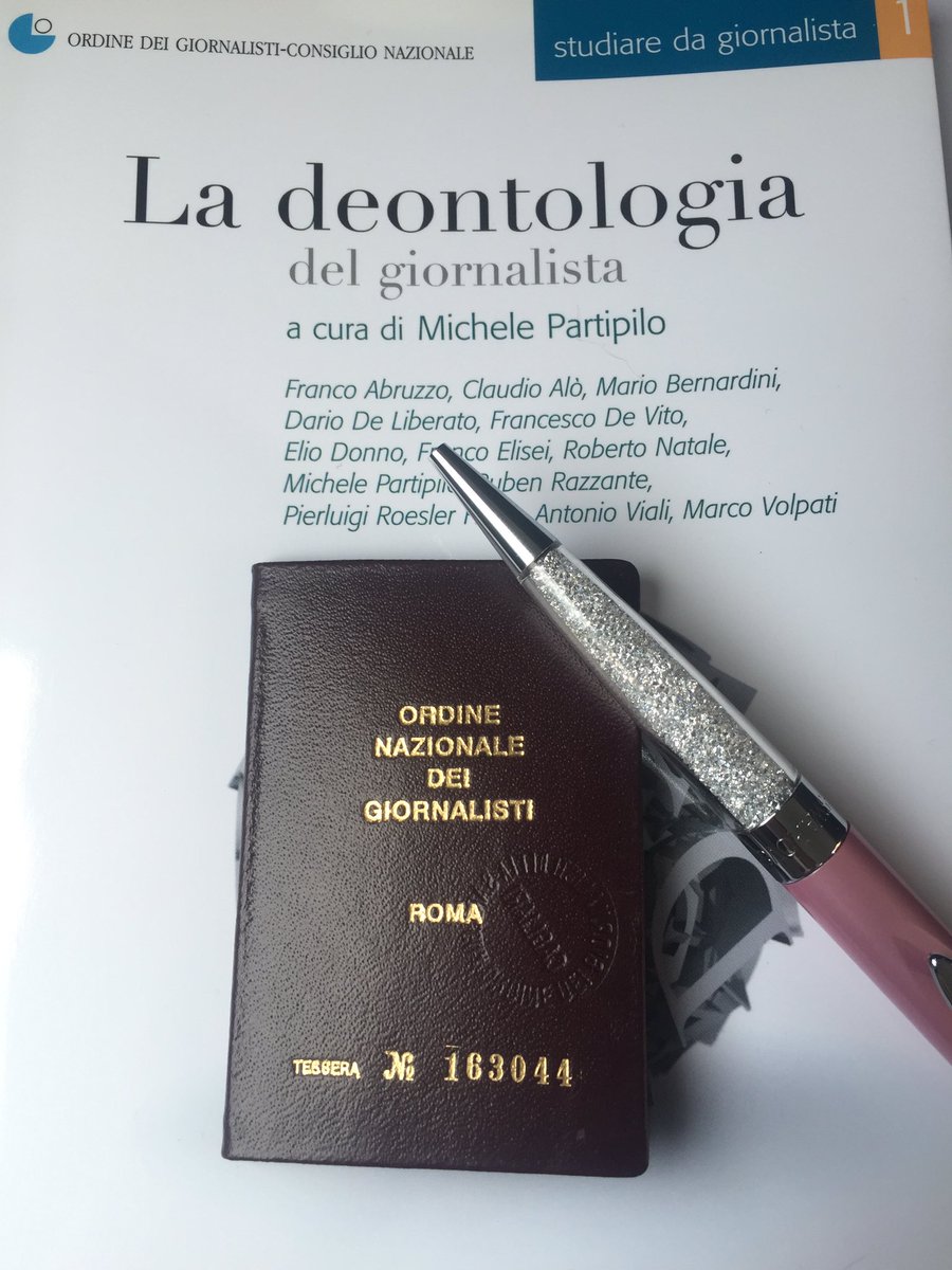 FedericaGinesu's tweet photo. Ufficialmente #giornalista #tesserino #finalmenteseiarrivato #iscrittaallalbo https://t.co/VWQRcKFloX
