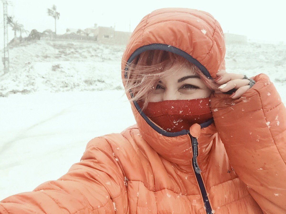 LadyMary88's tweet photo. @maximafm_radio #enmaximamyriamrodilla yo llevo el hielo!! Feliz viernes desde Murcia ❄️😘 https://t.co/IlIKBYqsyK
