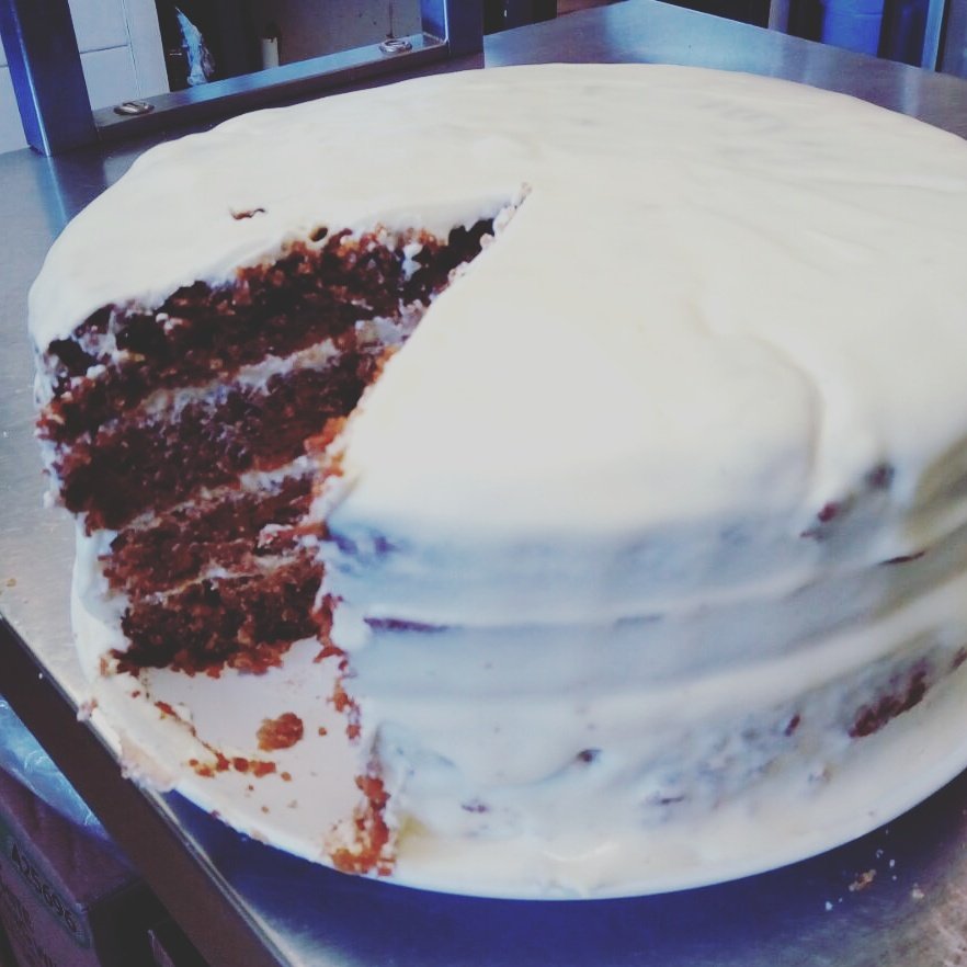 FiveCople's tweet photo. Fancy some homemade carrot cake? #homemade #carrotcake #thefivebellsatcople https://t.co/9CIcrYjbPY