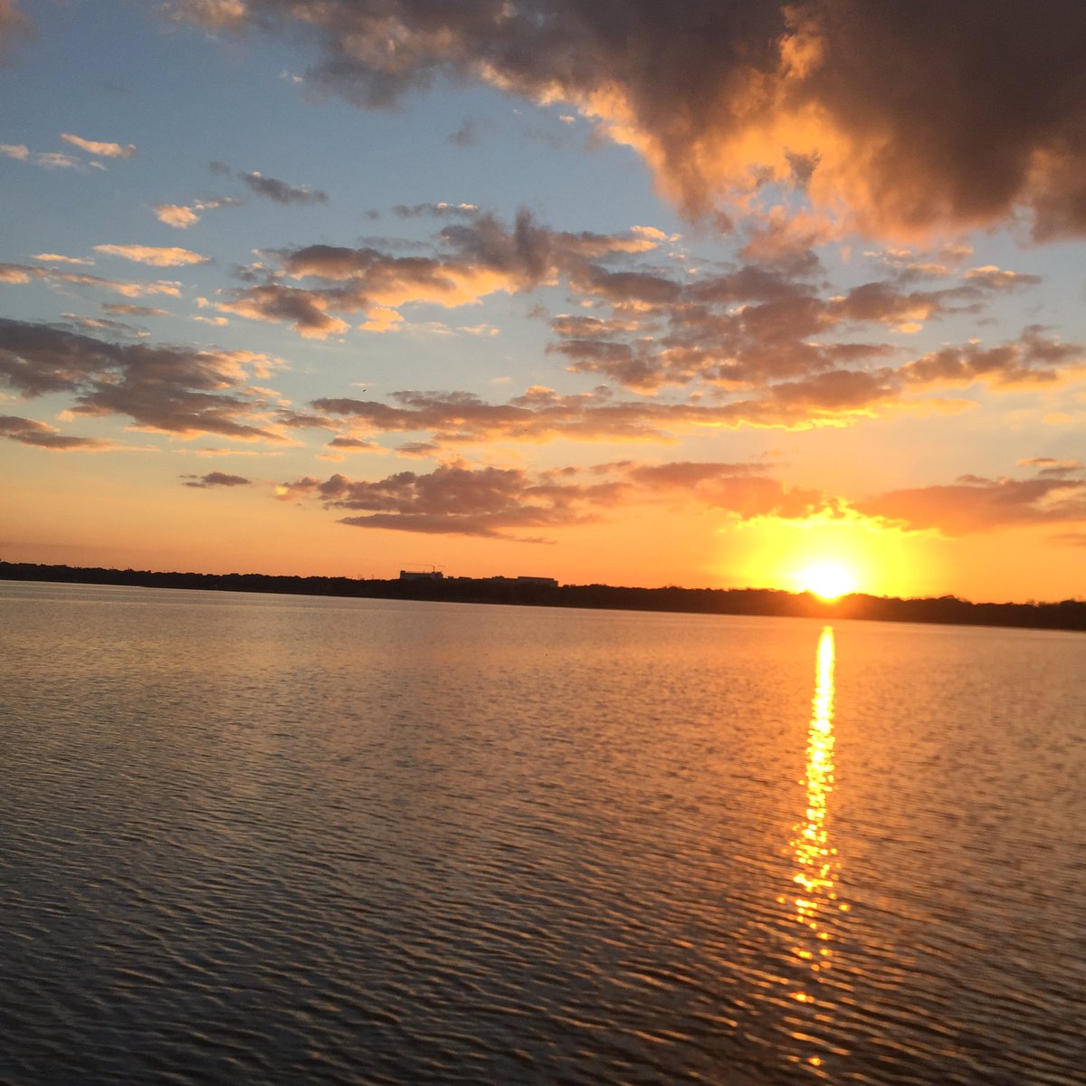 FishNFinatic's tweet image. Rise and shine! Who's ready to grind?🎣👊🏻💯#stcroixrods #dancopliers #tufline #redfish #fishing #fishnfinatic #flatsfishing  #tampabayfishing