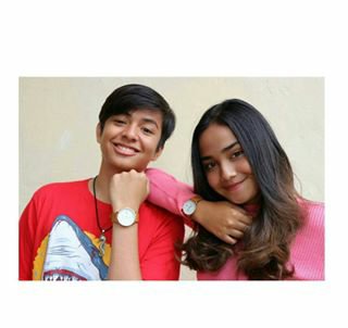 Anggaaldy_16's tweet photo. sekarang atau lima puluh tahun lagiku masih akan tetap mencintaimu.😍😘😙😊😉💑👫💙 @syifhadju https://t.co/pQVTkeVfhN