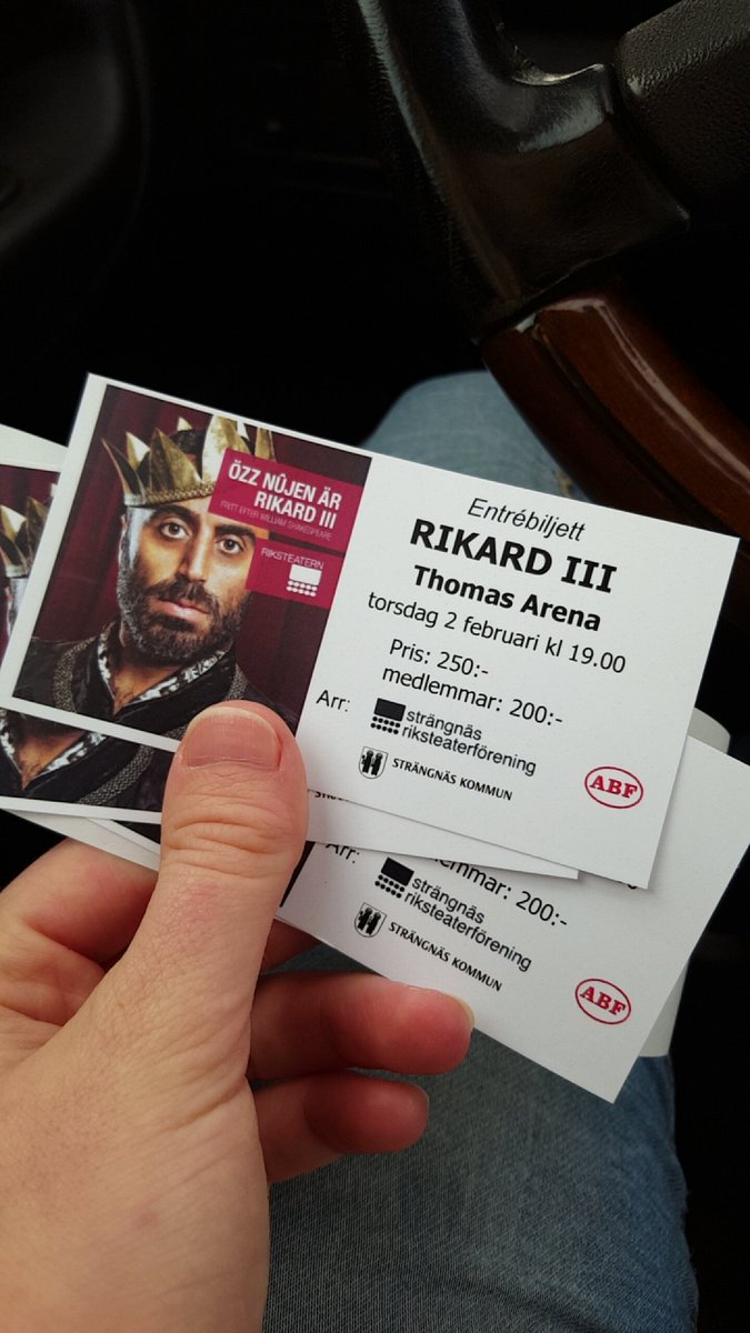 AuthenticWandin's tweet photo. Känner mig vuxen, men ändå inte.. #UppvuxenMedStockholmLive @ozznujen #rikardiii #Strängnäs https://t.co/kJ0L2LtS0K