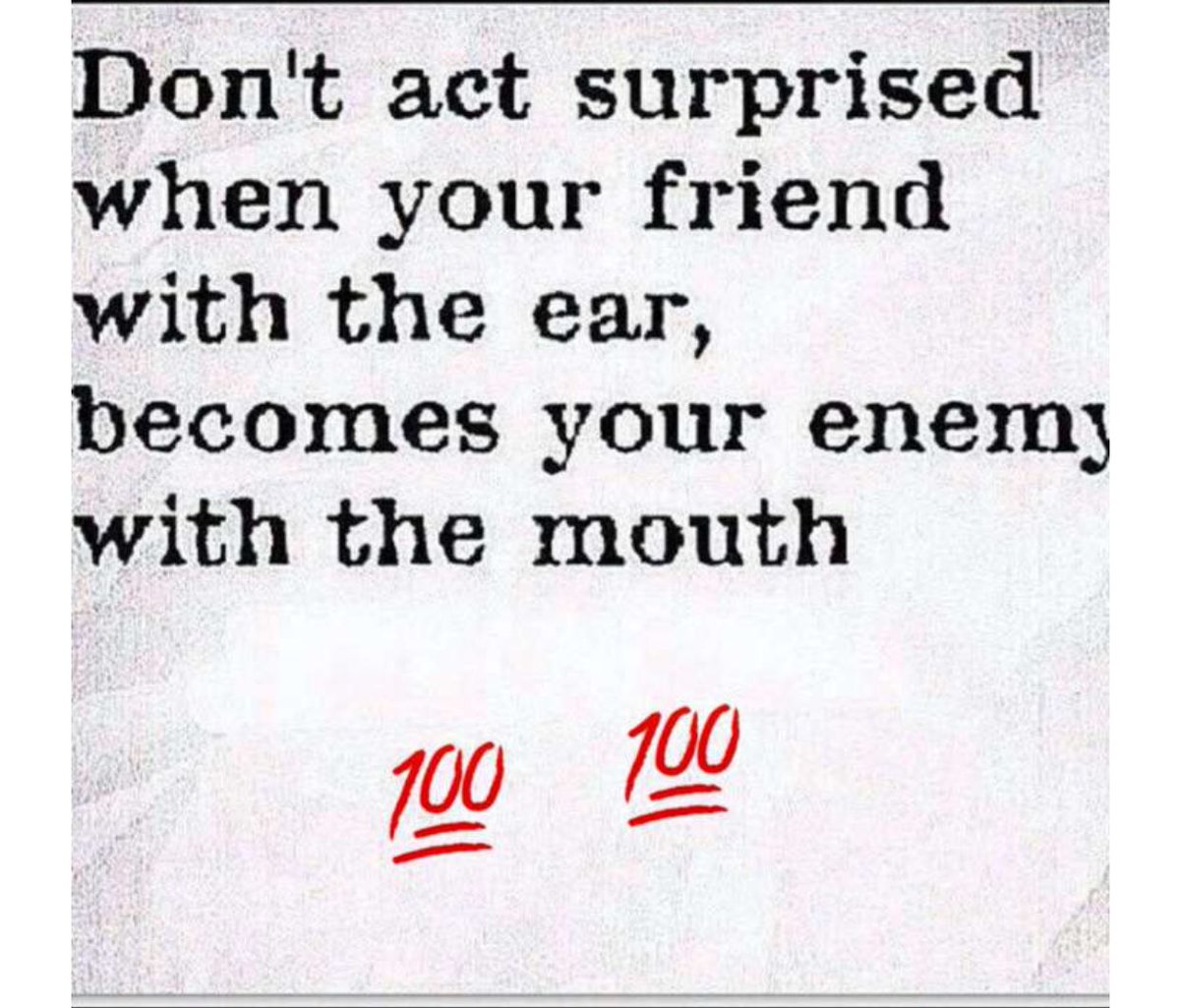 lacruciallatina's tweet photo. never associate with people who associate with your enemy. they'll end up talking at a table with you as the topic. #pickasidestaythere https://t.co/bOBH2RpWu9