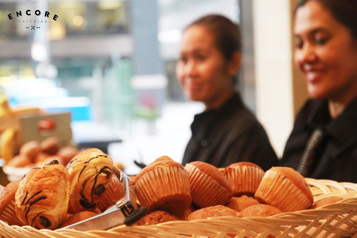 Encore_Catering's tweet photo. Croissants and muffins served by our warm staff. #januarywarmth #croissants #muffins #breakfastcatering #toronto https://t.co/CDEBHteImt
