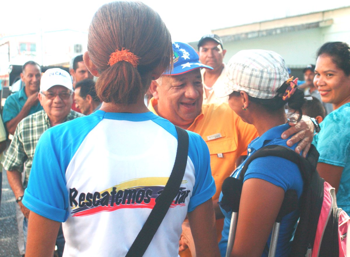 elgagoalexis's tweet image. Buen dia despertamos sintiéndonos orgullosos de ser Venezolanos no dejemos que ambiciosos al poder nos destruyan ese sueño #RescatemosAPiar