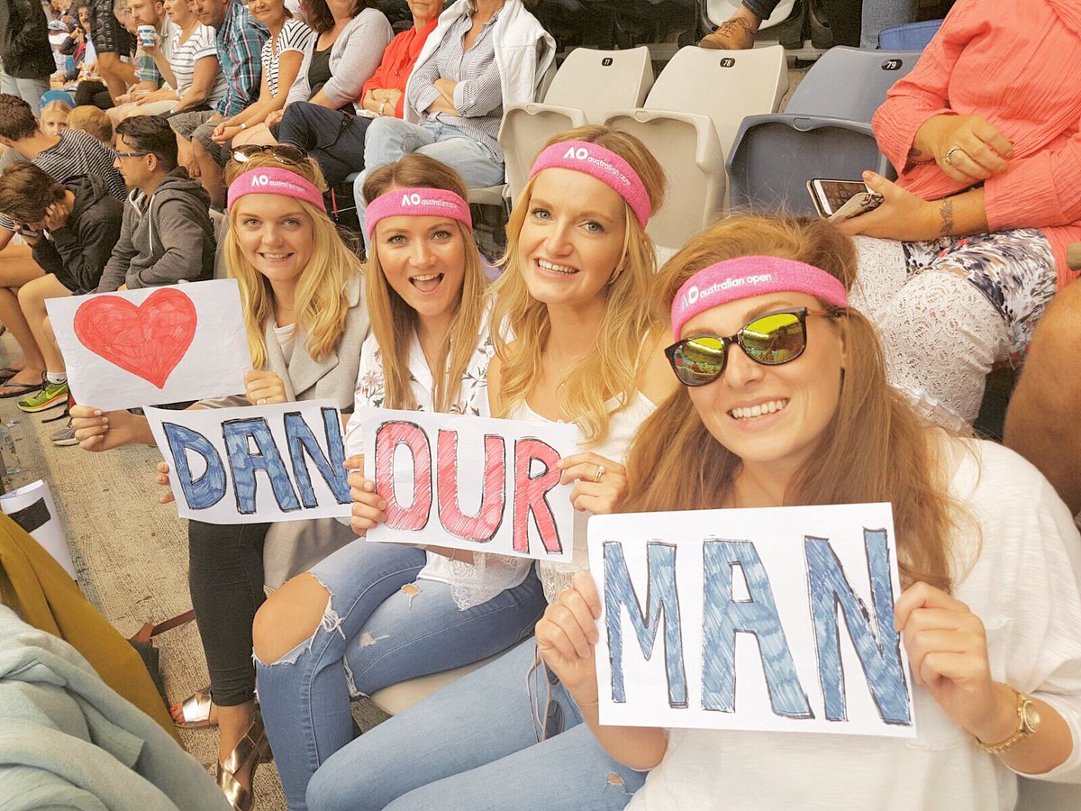 Amazing to see Sir Andy Hut match of the day goes to @Evo151216 🙌🏻🎉😎 #DanTheMan #AusOpen #DannyBoy #CanYouHearTheAussiesSing