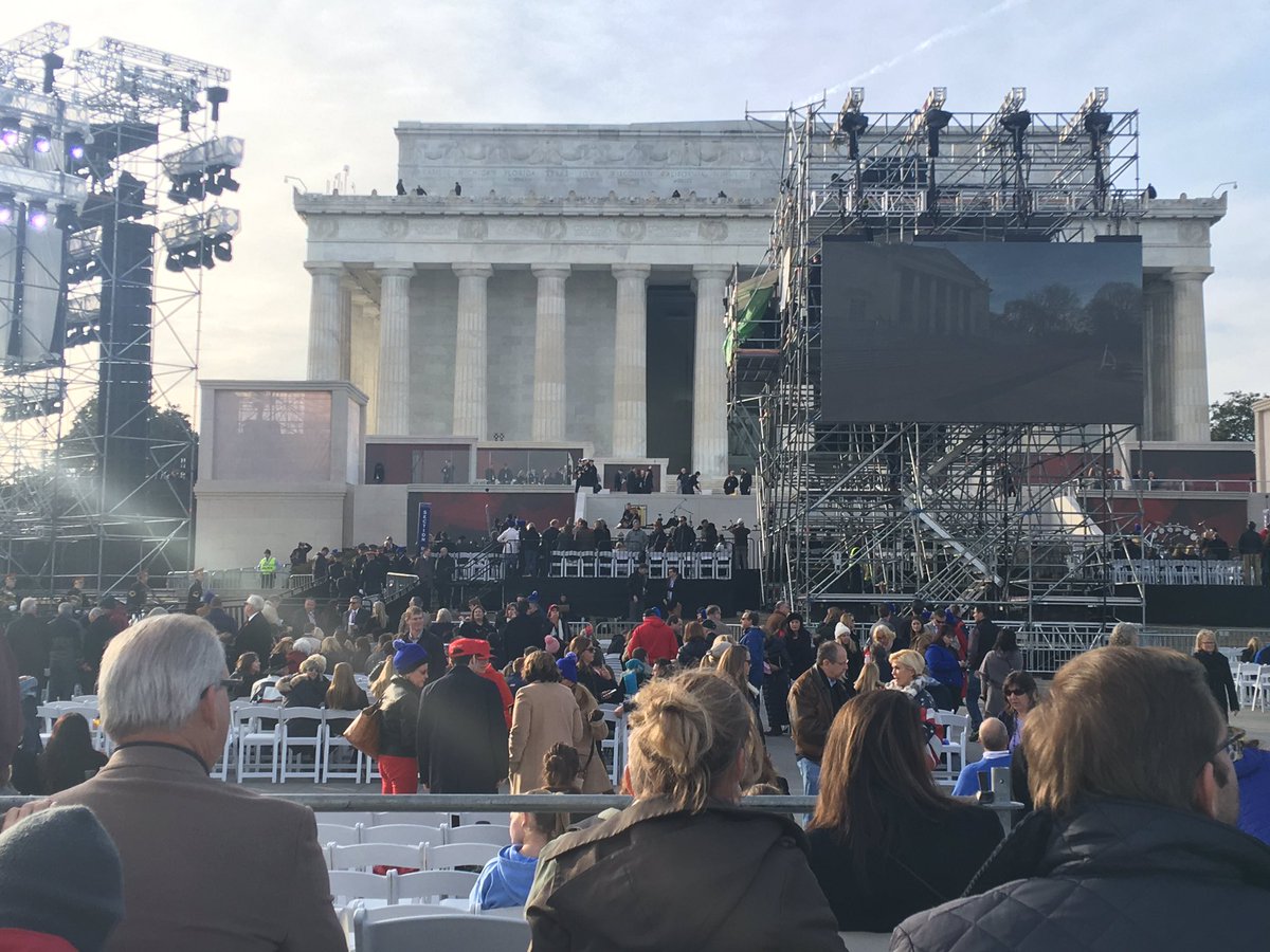 Medjoolqueen's tweet photo. A celebration of a new beginning #TrumpConcert https://t.co/jysi9B3XUF