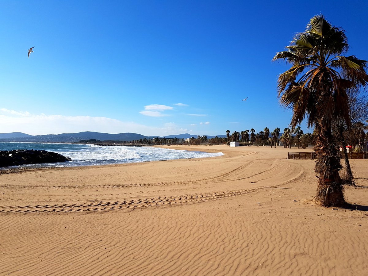 DarcyYachting's tweet photo. 15° c in Fréjus
Looking for new units for sale #selectingthebest  #customercare #2k17 #boats @DarcyYachting #CotedAzurNow https://t.co/gVNTlvXJHp