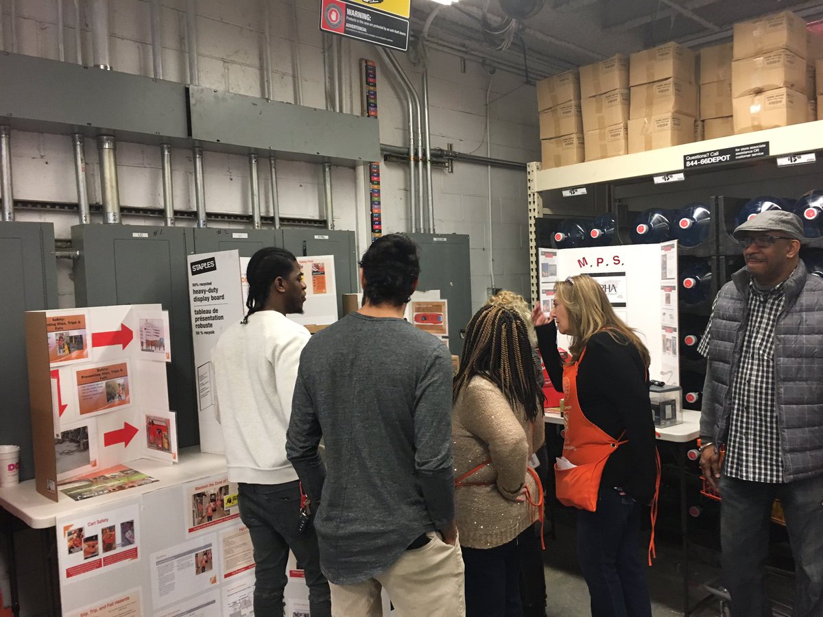 #APAwareness #store6158 @FSRusso915 @oglak1164 <a href="/Dai_Apm/">Dai Fowler</a> <a href="/BWickkiser14/">Bob Wickkiser</a> <a href="/ryan3040/">Ryan Hunt</a> <a href="/RonnieOddo/">D212rocks!</a>