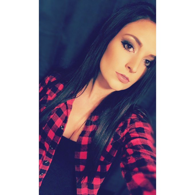 I&rsquo;m not perfect but I am Loyal. ❤️✔️ https://t.co/zJtJdi0UsT<a href="/tag/newyearsamebae"class="tags"><span>#newyearsamebae</span></a>