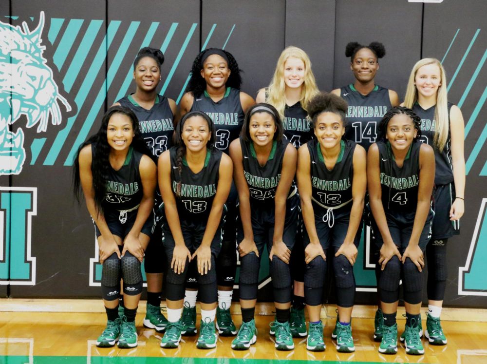 jacksonstephon1's tweet image. It's GAMEDAY!! come out to Benbrook high school tonight and see #shiftteam(6:30pm) then #moneyteam(8:00pm) we getting this money💵💵💲🔁×6