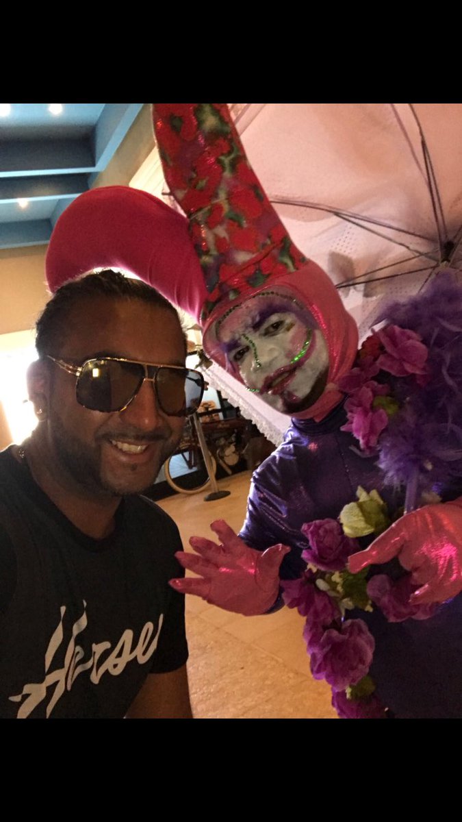 VIPEventME's tweet image. #vipeventsinternational this is how we roll 💃🏼👊🏻