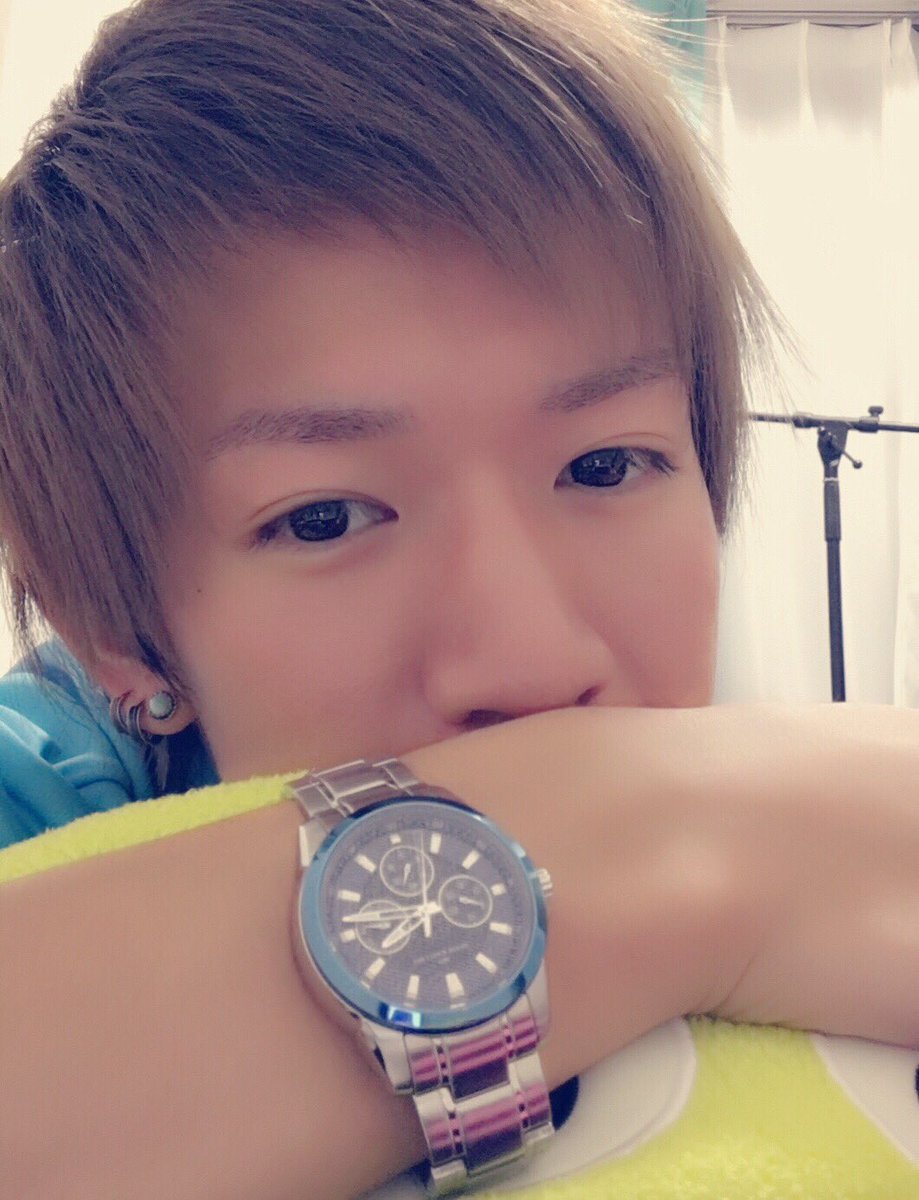 teokun711's tweet photo. ⌚️ https://t.co/4s6ufbCZJy