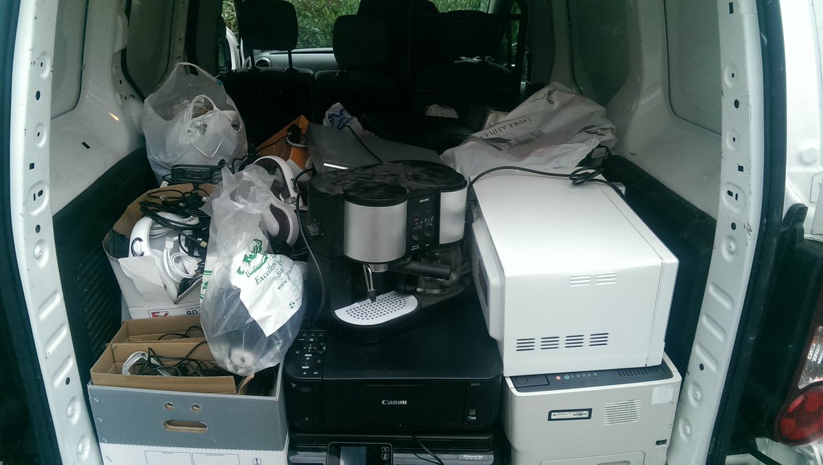 WestLondonWaste's tweet photo. Thanks @LBRUT for a successful #WEEE recycling collection. Together we saved a whopping 460 KG of electricals from going to waste! https://t.co/WBKO1VkRat