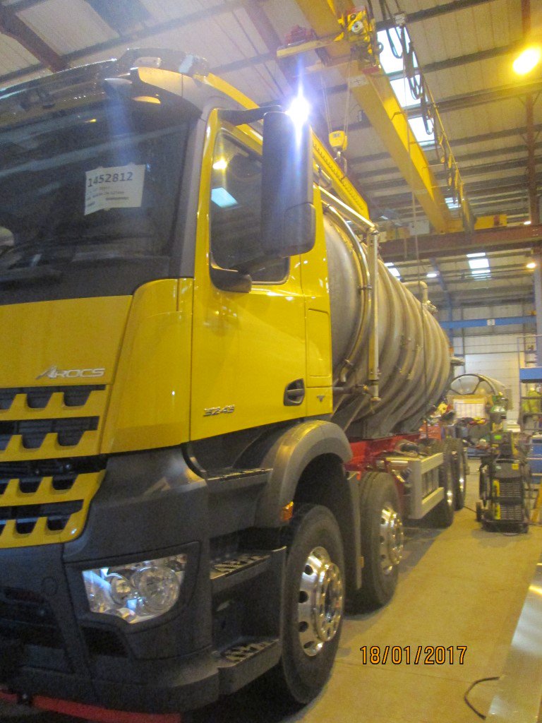 countyclean's tweet photo. Our new tankers in build! #yellowtanker #CountyClean https://t.co/5qaDXf74L0