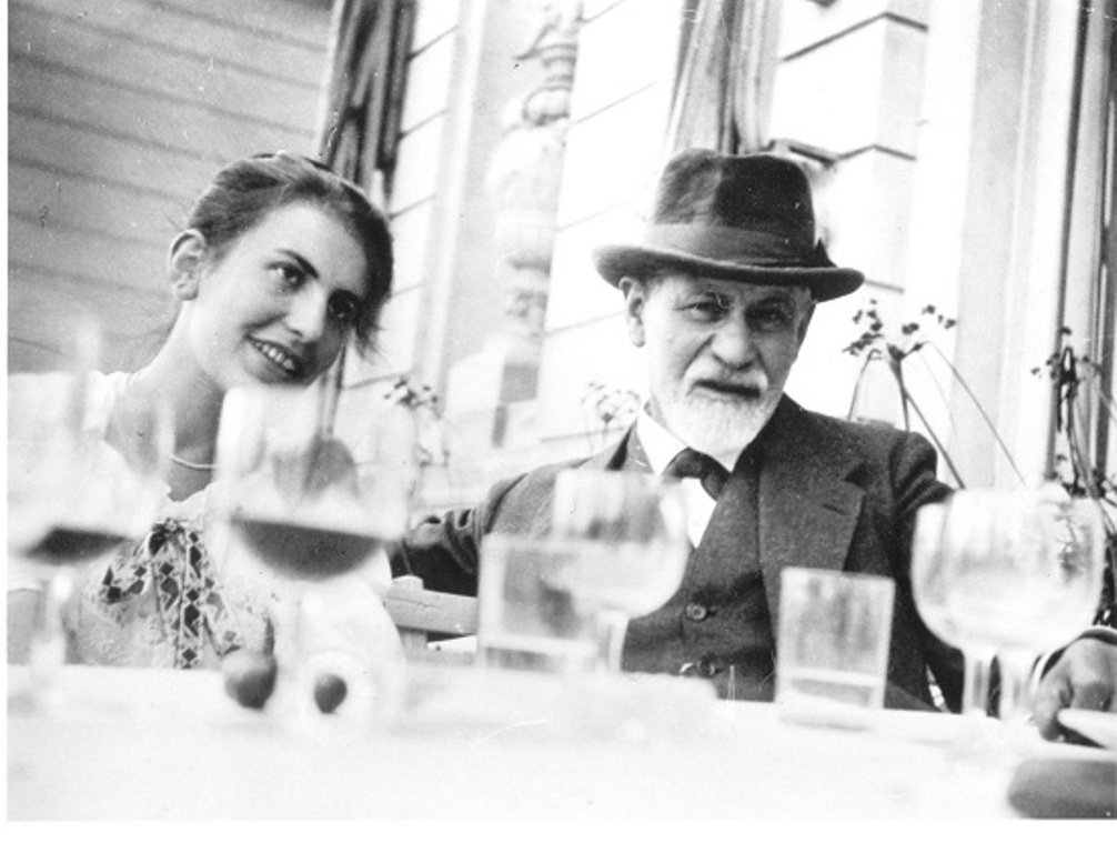 FifthDayJournal's tweet photo. We spoke to Professor Malcolm Quinn about psychoanalysis and creative practice: https://t.co/omqMC4Ym0Q https://t.co/1tgzRSaUKa