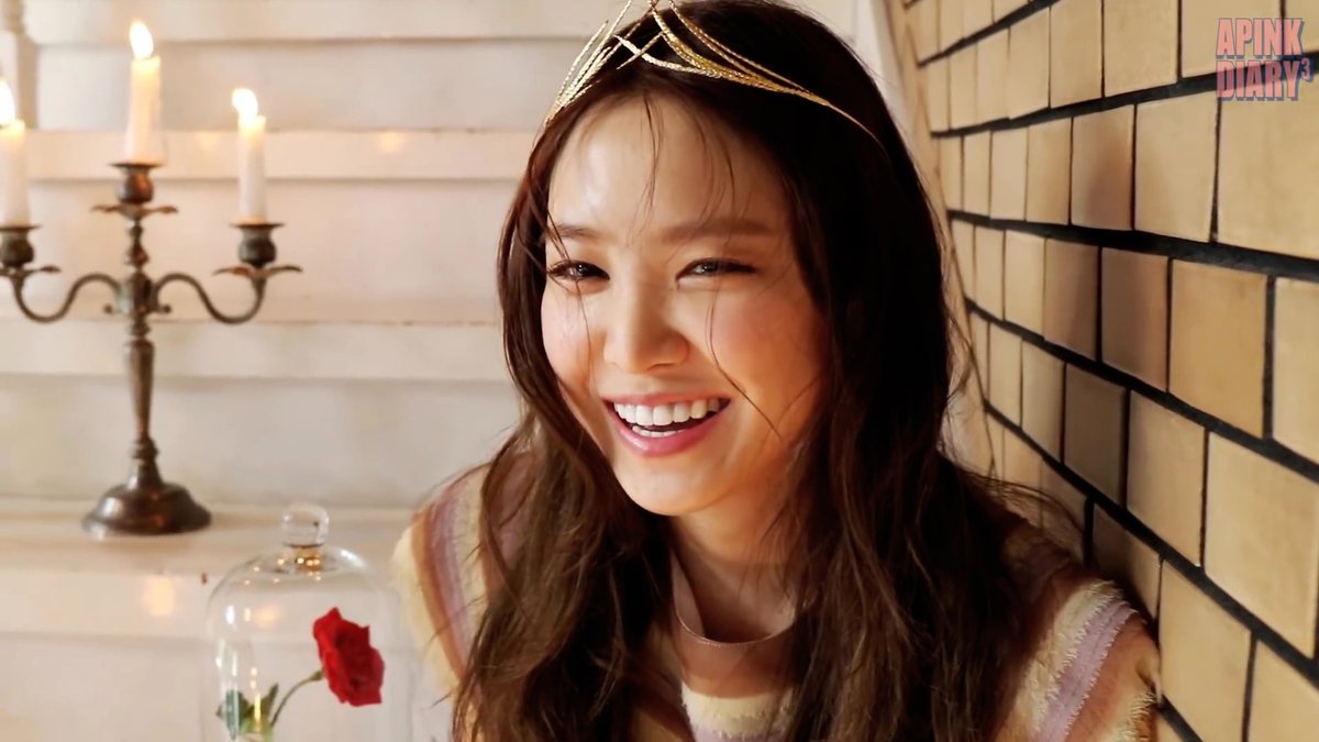 naeunpic's tweet photo. i love her with all my heart https://t.co/SKKw2ZNlht