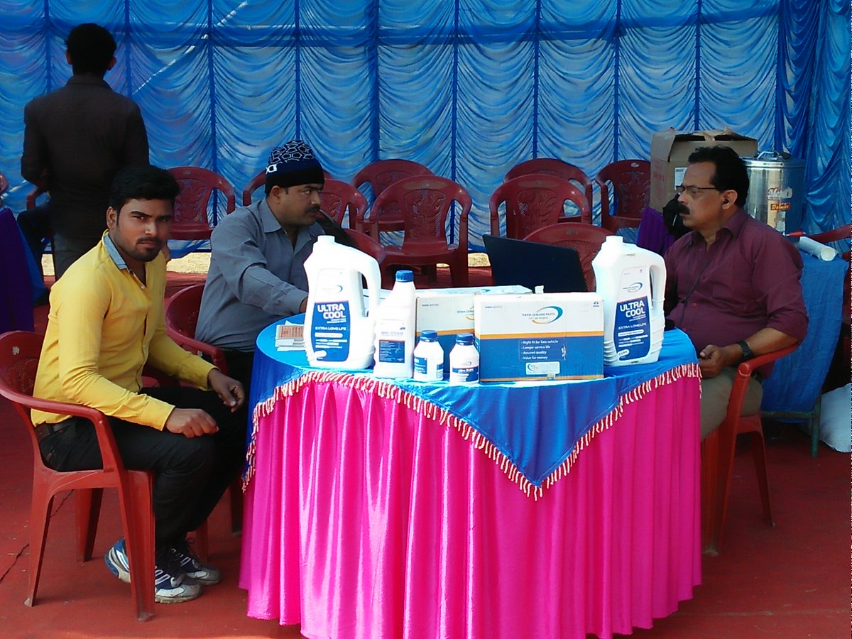SaiSudhaMotor's tweet photo. A BIG SERVICE CAMP AT 42 MOUZA CUTTACK 
BY  @SaiSudhaMotor https://t.co/kHgqdEQNNs