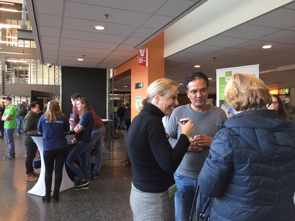 m_sleiderink's tweet photo. Leuke gesprekken tijdens Saxion Open. Nu in Enschede, nog tot 17 uur! https://t.co/LP0e8NUDTU