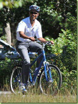 juhhhjgghk's tweet photo. #ThankYouObamas for being the weakest Presidential family in history. The Trumps are everything you wish you could be. You won't be missed! https://t.co/6mPt2aq0Ao