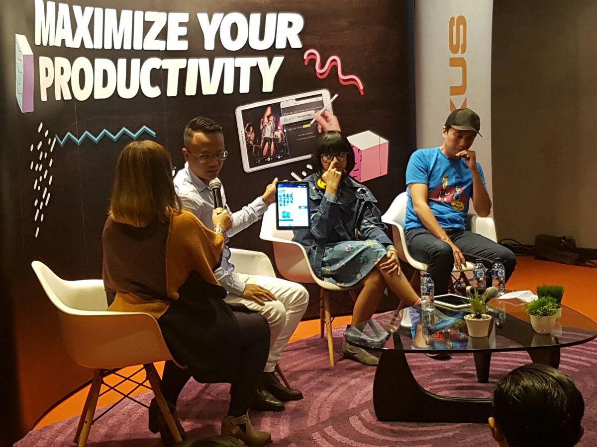 samsungID's tweet photo. Product Marketing Manager, Mohammad Satria juga hadir untuk menjelaskan keunggulan Galaxy Tab A 2016 with S Pen. #BeginTheAction https://t.co/r8CJGdBnkI