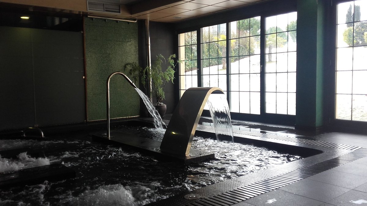 Día de nieve pues un spa en <a href="/fontecruzhotels/">fontecruzhoteles</a> si el cuerpo pide tregua hay q dársela #elmejorentrenounbuendescanso #mañanaotravezatope #