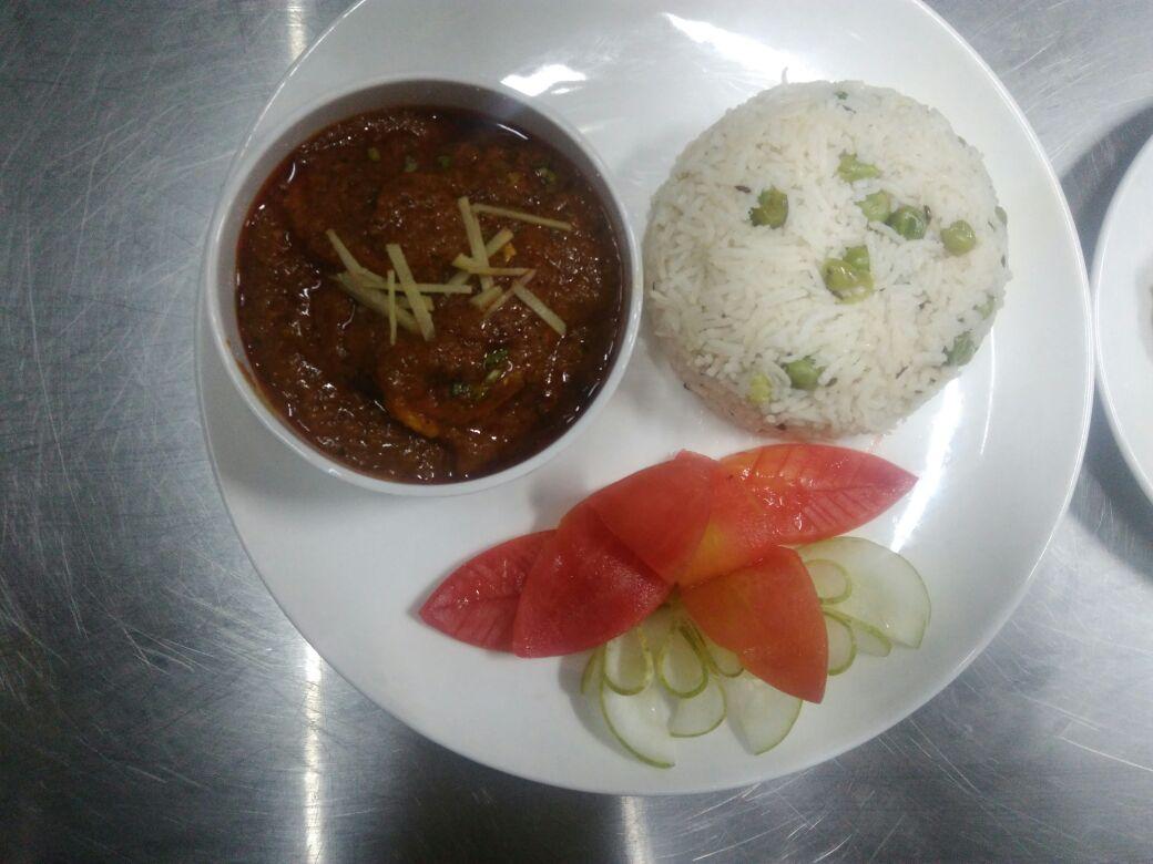 aimsroofing's tweet photo. #veglasagna #EggCurry #MatarRice #chapati #hotelmanagement #kitchenPractical https://t.co/xH4THU8dk5