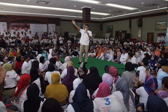 Sketsaaja's tweet photo. Woow..! Warga Jakarta Bisa Beli Rumah Tanpa DP
https://t.co/rsftP9roT0
#107 https://t.co/igQaIAPRgg