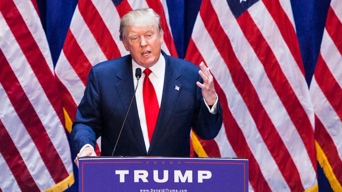 PoliticanaUS's tweet photo. Comment One Word and Describe Mr.Donald Trump!!!
Like Our Page. https://t.co/slEKxzkwkL