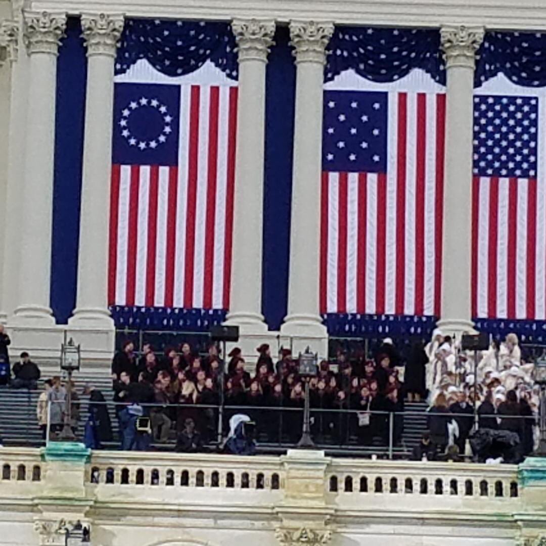 ClifSmart's tweet photo. Chorale is in position. #Inauguration2017 https://t.co/8TKLVYWGjO