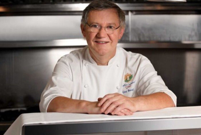 MCFUSA's tweet photo. Enjoy #mcfusa @sandbarcsh chef #guyreuge in 2day's NYC @epochtaste @EpochTimes &amp; 2morrow 6pmET @tastemakers_tv @PIX11News https://t.co/7DeMs67vOE