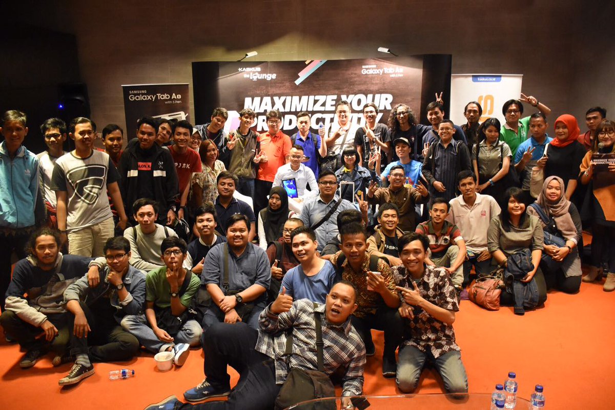 samsungID's tweet photo. Acara "Maximize Your Productivity" malam ini sudah selesai. Kini saatnya kamu #BeginTheAction dengan Galaxy Tab A 2016 with S Pen. https://t.co/HdQH25wQRF