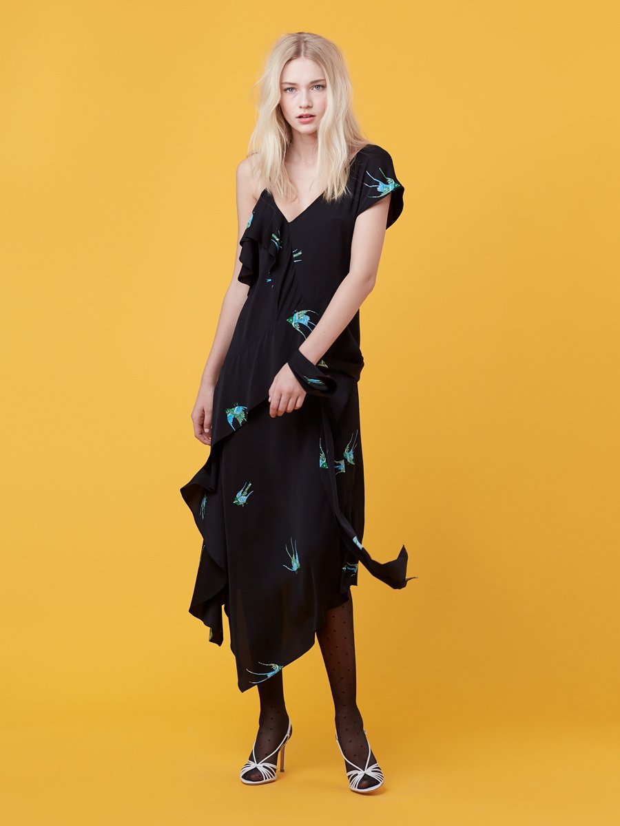 DVF's tweet image. Today’s your last chance to shop an early limited selection of the new DVF:  on.dvf.com/2iSFLSb #SpringIsIn