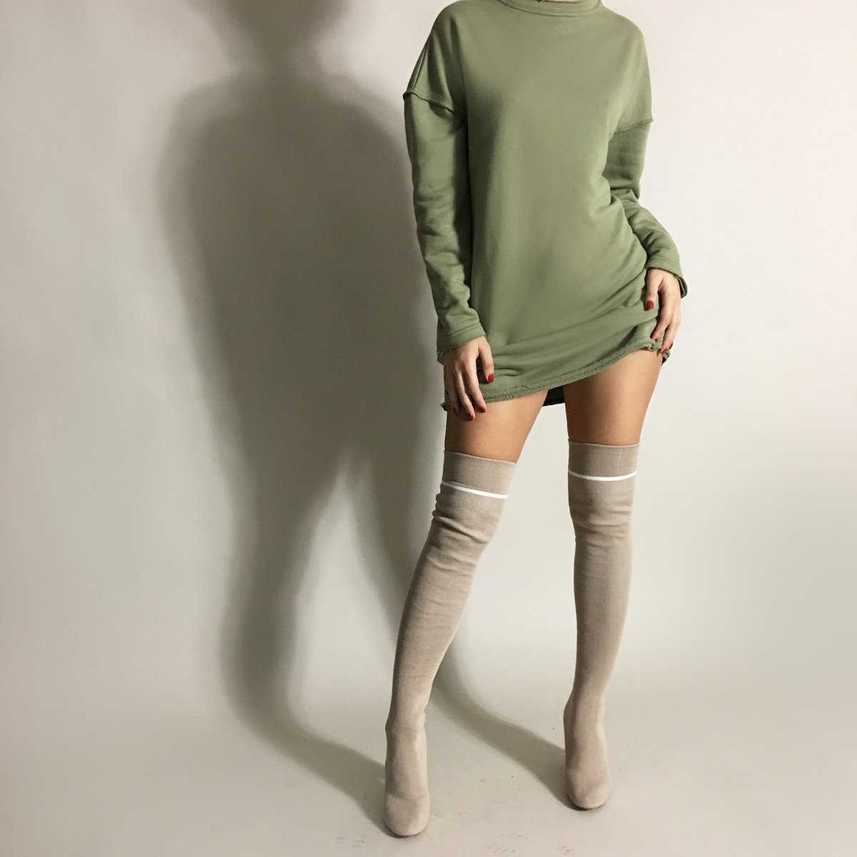 HOTMESSCLOTHES's tweet photo. This Forest @BAZIICCLOTHES Raw Seam Sweat is life 🙌🙌 Was £38, NOW JUST £15 in the AW Sale! Shop now > https://t.co/3Z2Kwa43ZH #BAZIIC https://t.co/nQknD2jVkt