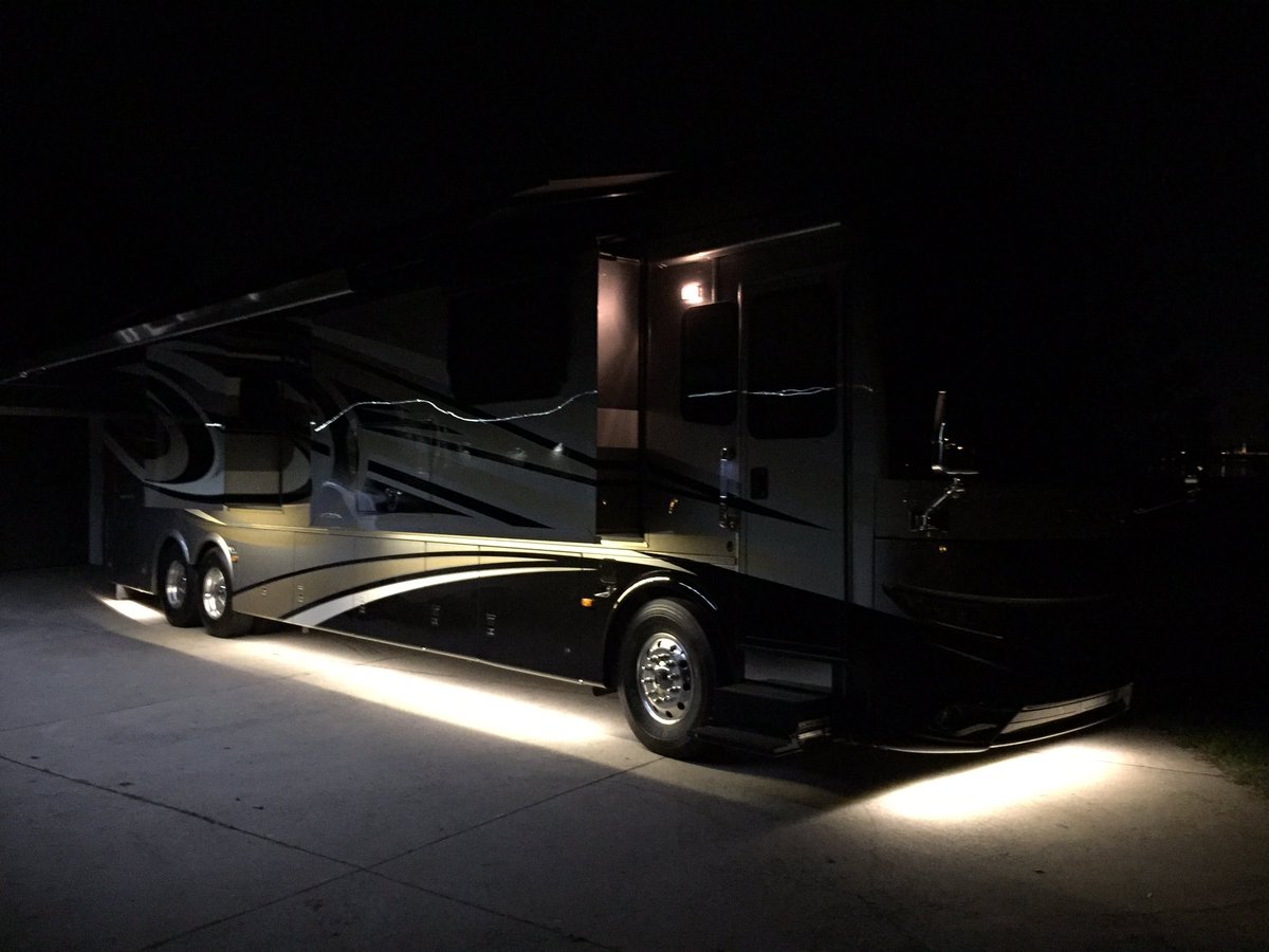 RailTechLED tweet media